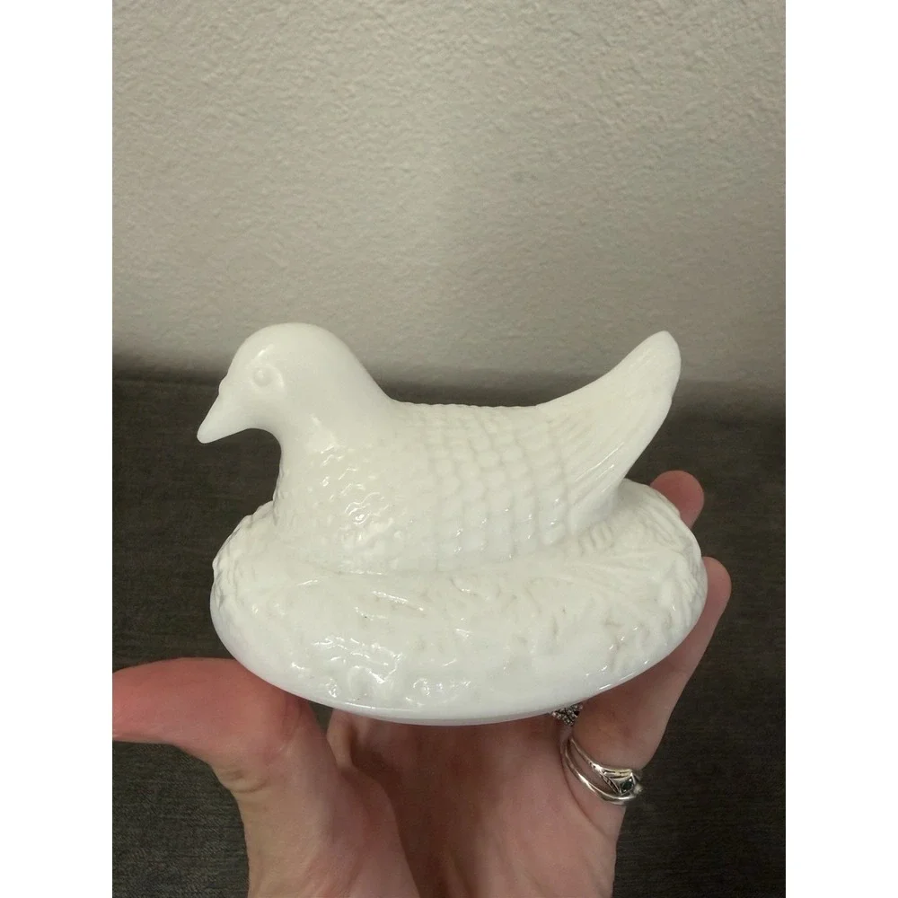 Vintage AVON Dove Nesting White Milk Glass Hen Trinket Candy Dish Lid - LID ONLY